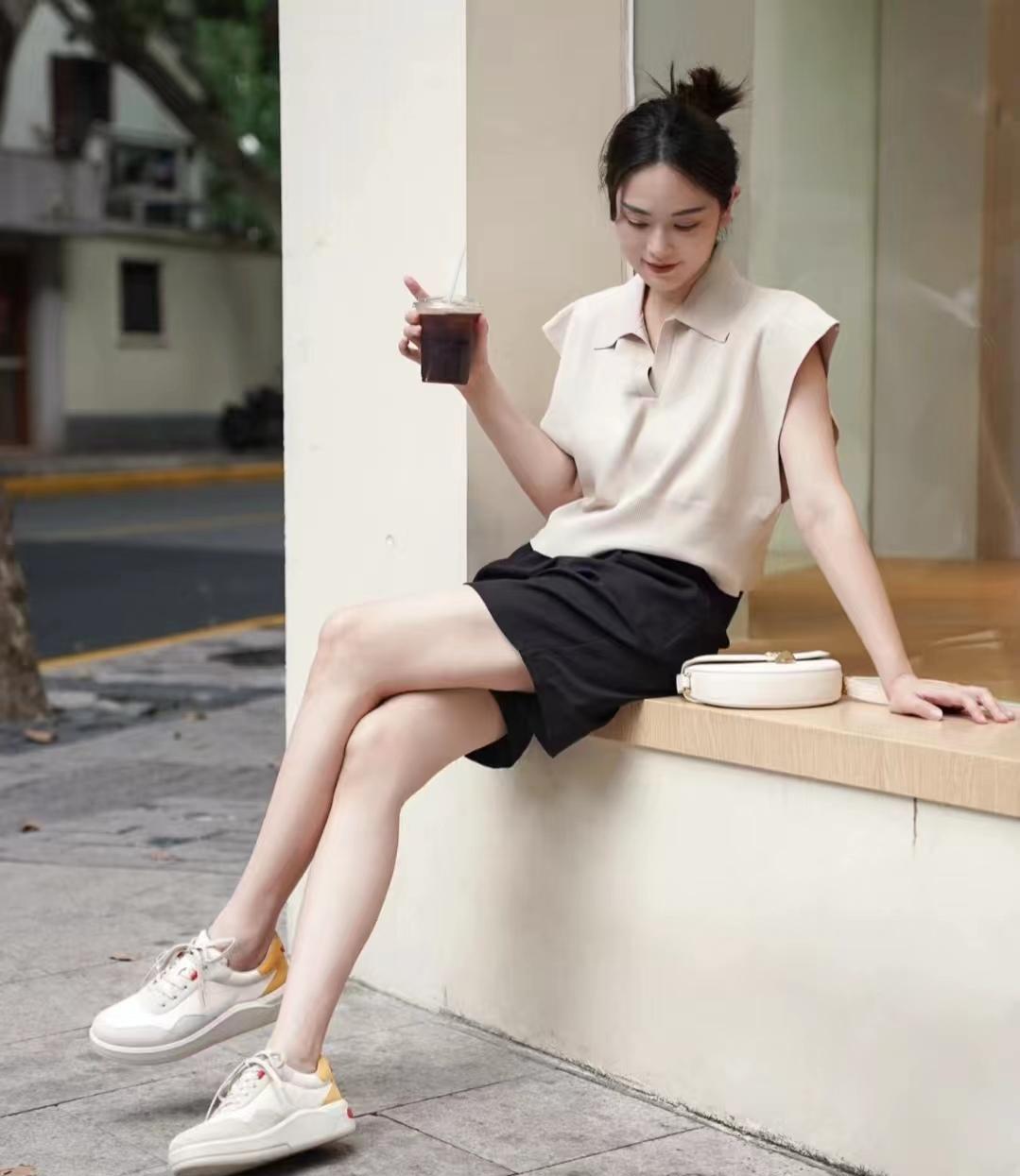 高腰短裤搭配什么上衣韩系