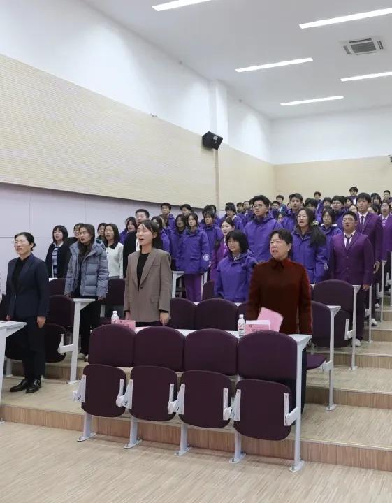 青春逢盛世,奋斗正当时