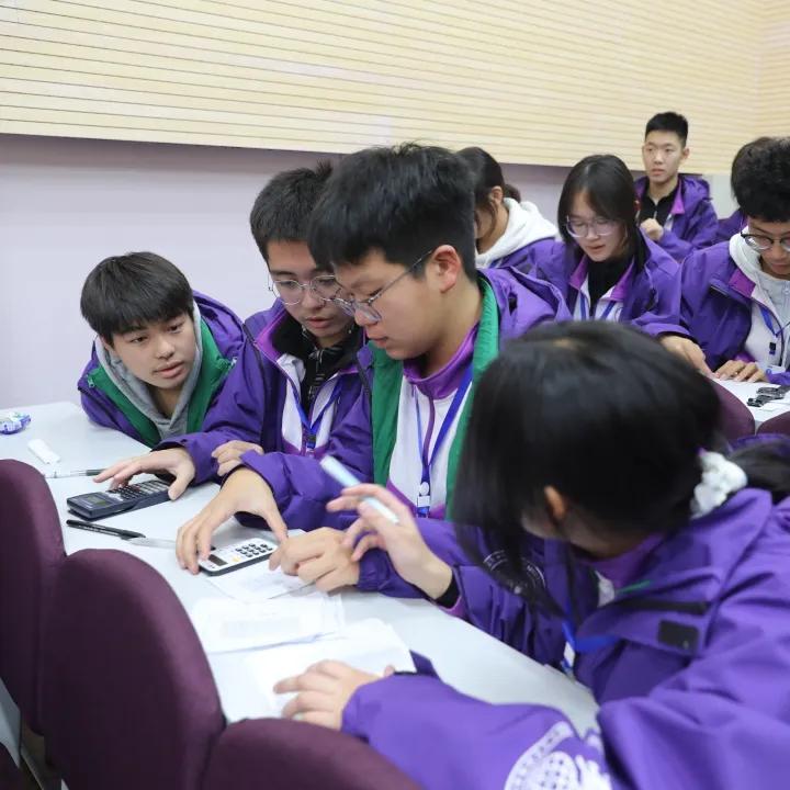 青春逢盛世,奋斗正当时