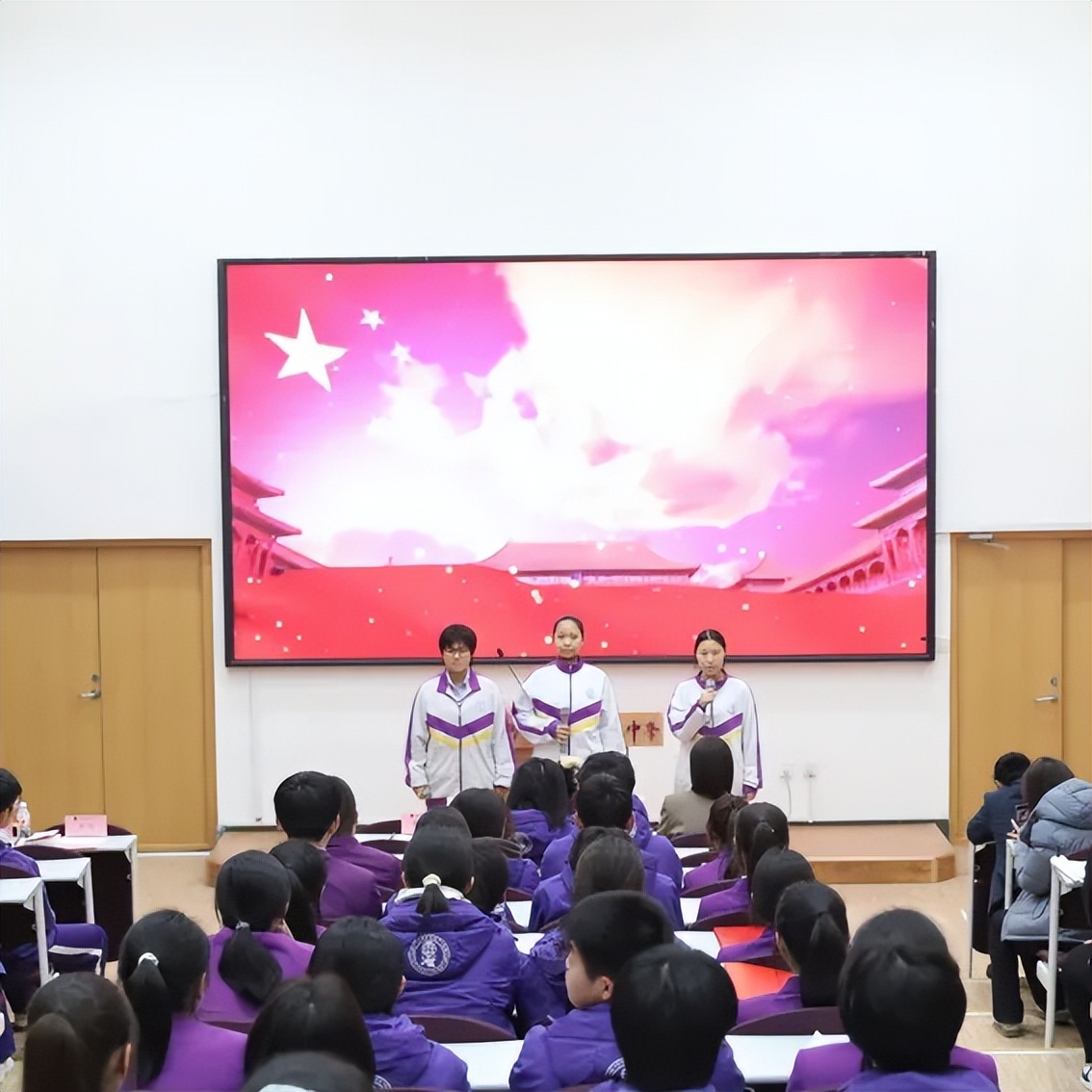 青春逢盛世,奋斗正当时