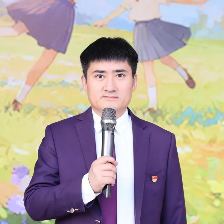 青春逢盛世,奋斗正当时