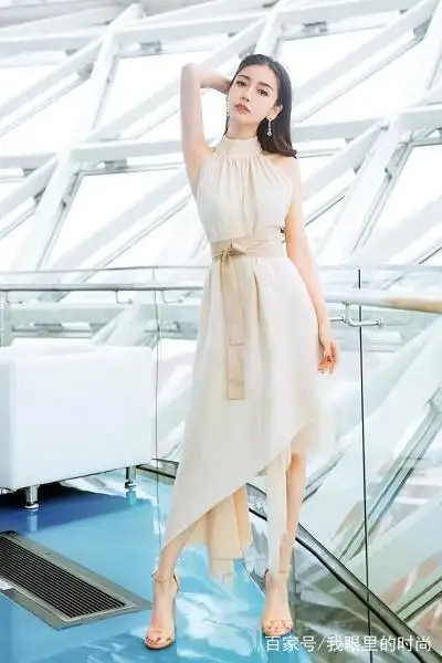 angelababy的穿衣搭配，矮个子们快点学起来吧！