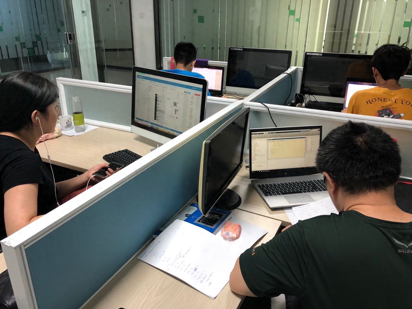 Java当前主要应用在哪几个方面以及Java程序员该关注哪个方向